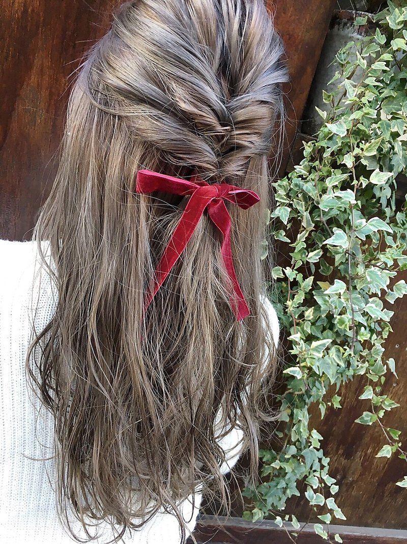 ハーフアップの簡単なやり方 レングス別かけ算ヘアアレンジでもっとおしゃれに ホットペッパービューティーマガジン ハーフアップの簡単なやり方 レングス別かけ算ヘアアレンジでもっとおしゃれに ホットペッパービューティーマガジン