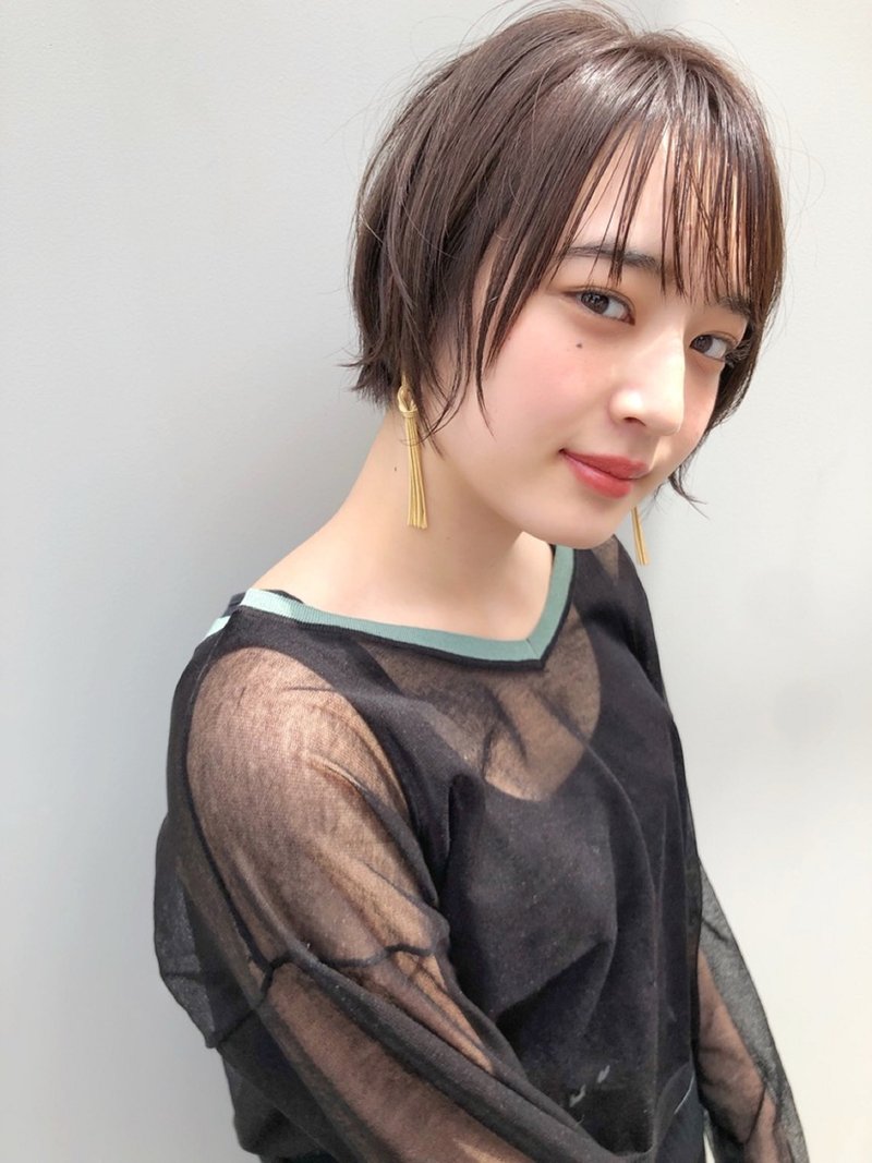 21年春 透明感が桁違い 黒髪に近いアッシュカラーに染めてみない ホットペッパービューティーマガジン