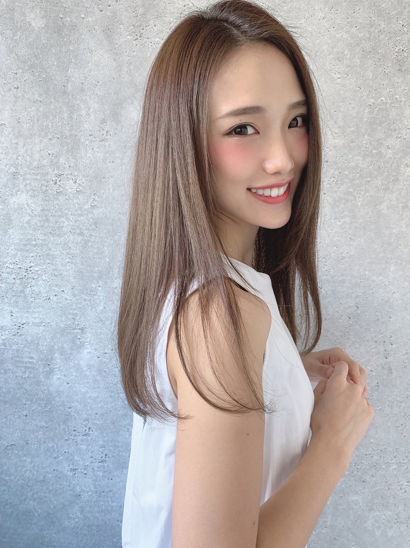 ロングヘアを春っぽにアップデート 21年トレンドカラーやヘアアレンジも ホットペッパービューティーマガジン