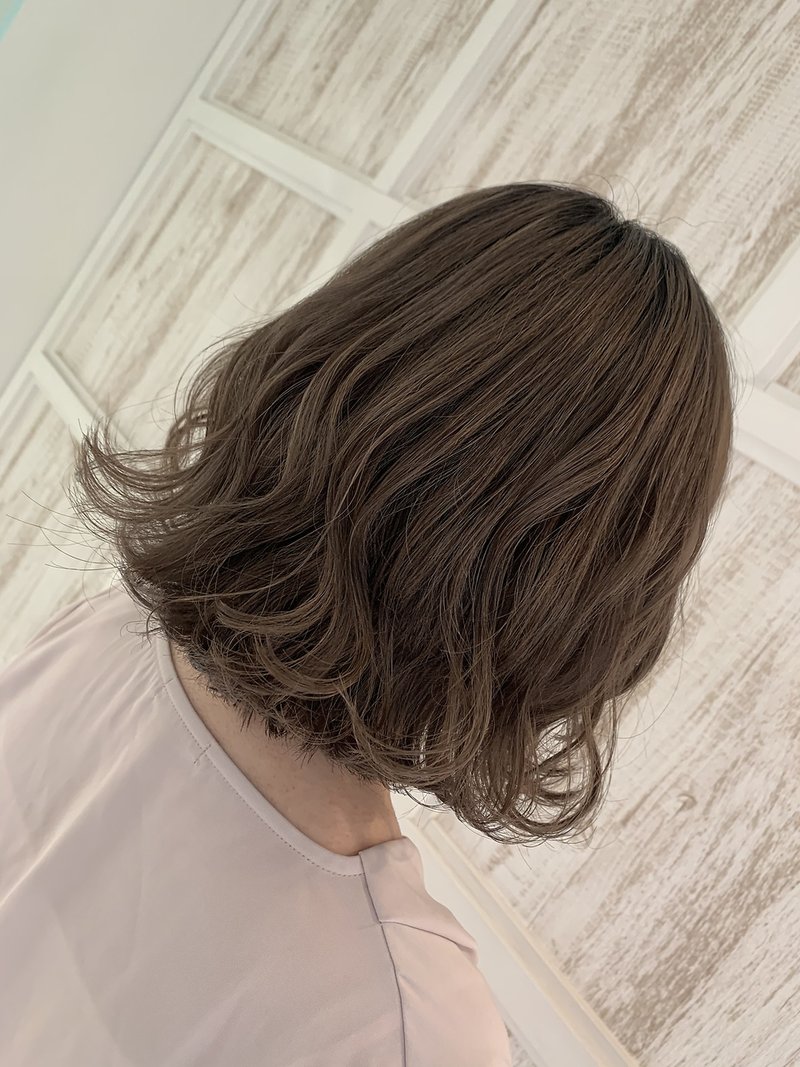 アッシュってどんな髪色 透明感を作る 魅惑のヘアカラースタイル 21 ホットペッパービューティーマガジン