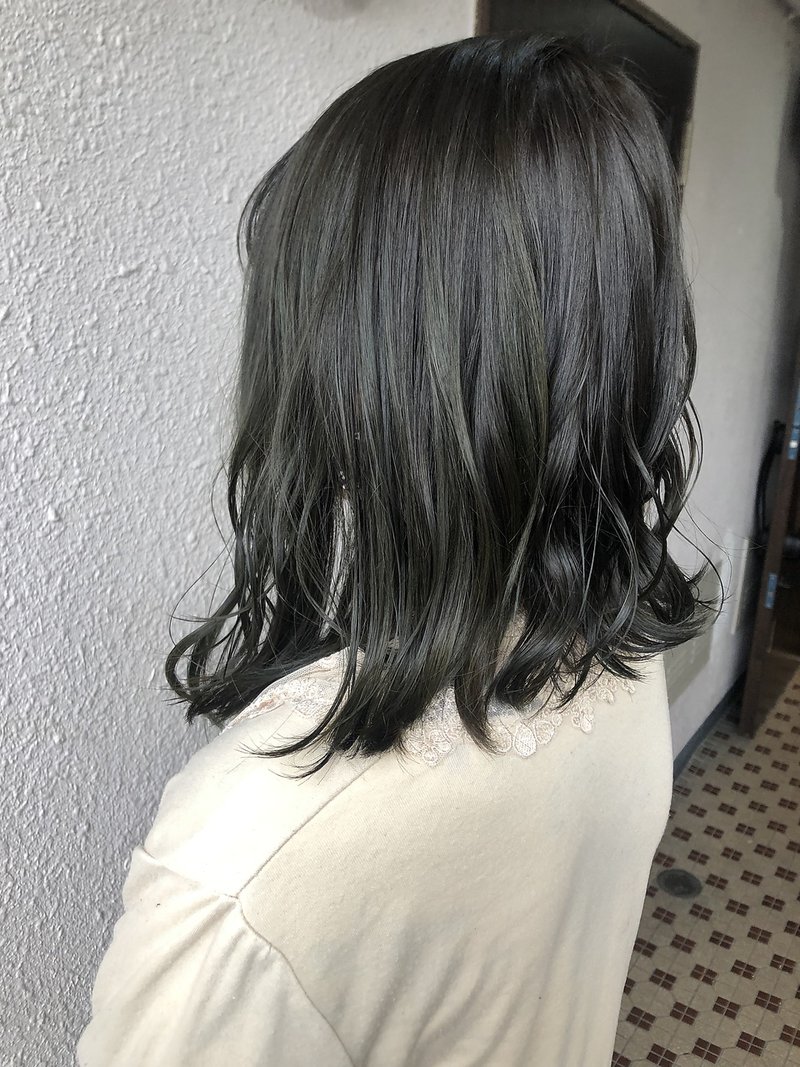 アッシュってどんな髪色 透明感を作る 魅惑のヘアカラースタイル 21 ホットペッパービューティーマガジン