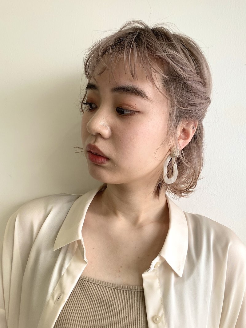 ストレートに似合う 巻かない簡単ヘアアレンジまとめ 真似したくなる垢抜けスタイル特集 ホットペッパービューティーマガジン