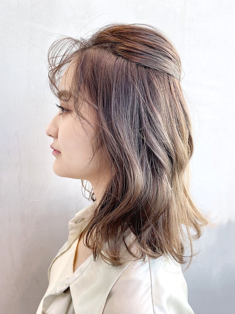 ストレートに似合う 巻かない簡単ヘアアレンジまとめ 真似したくなる垢抜けスタイル特集 ホットペッパービューティーマガジン