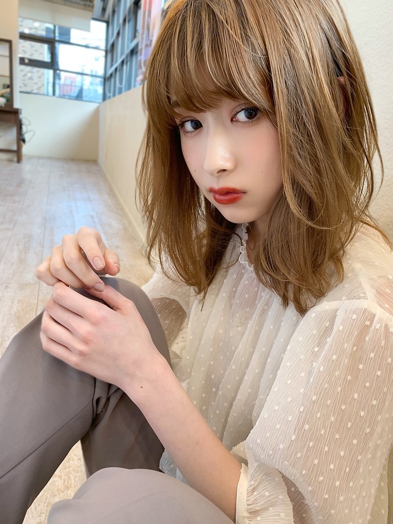 【添田】ハイトーンなことりベージュ透明感束感毛先パーマミディ