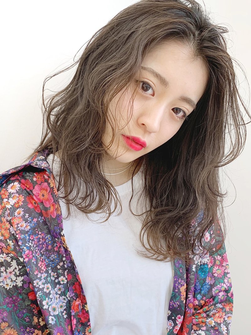 くすみカラー×ウエーブロング☆日比野