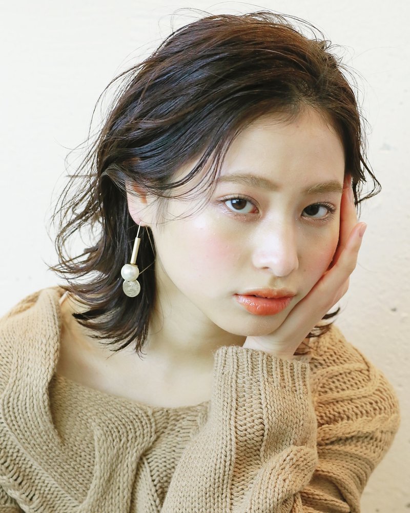 面長さん向け 似合う前髪の選び方 お顔立ちを生かせるヘアスタイル集 ホットペッパービューティーマガジン