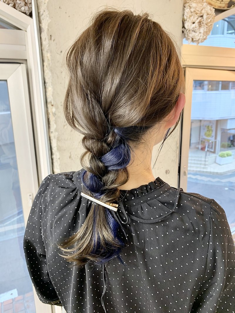 夏は帽子に合わせてヘアアレンジ 脱いでも被ってもかわいいおしゃ髪セレクト ホットペッパービューティーマガジン