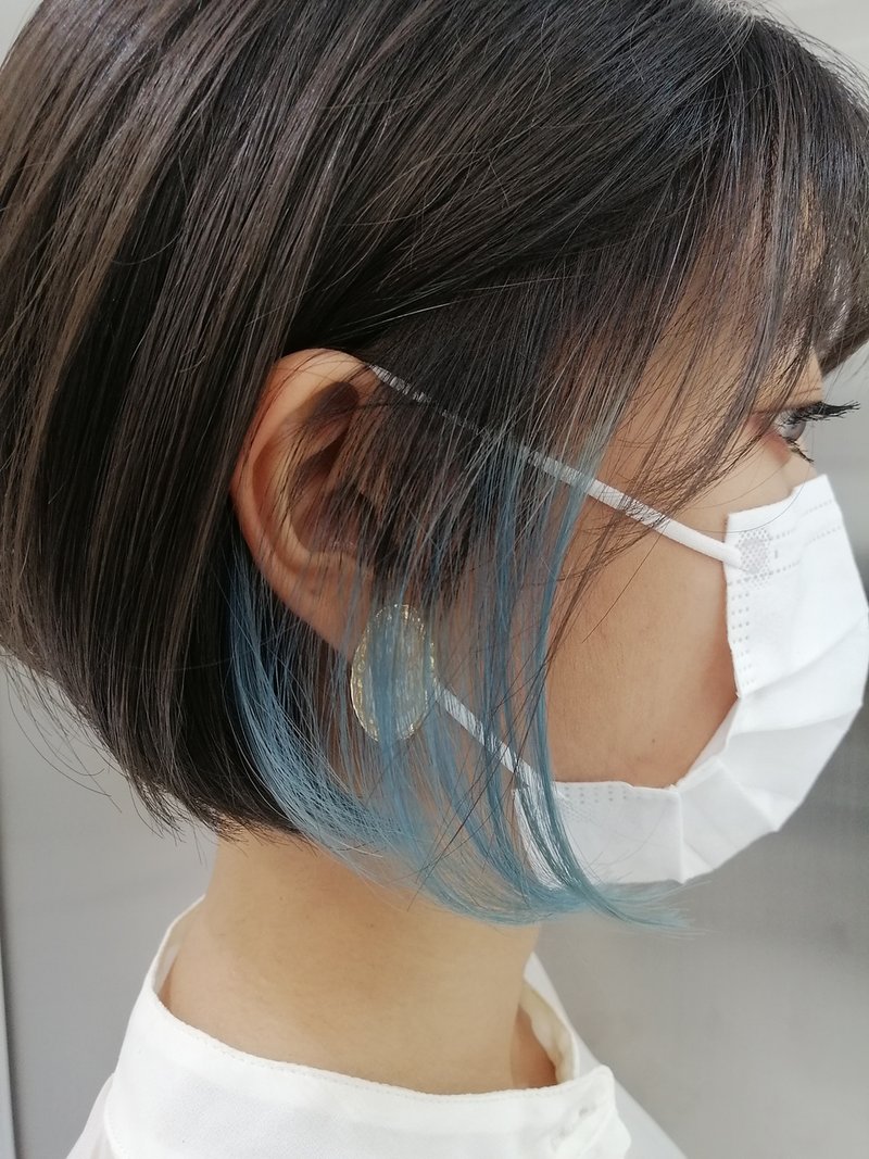伸びても気にならないミントグリーン
