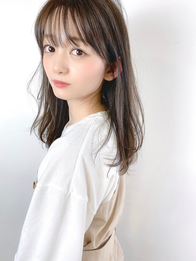 顔まわりカット 作り方 失敗しないオーダー 小顔効果で雰囲気美人を狙うならコレ ホットペッパービューティーマガジン