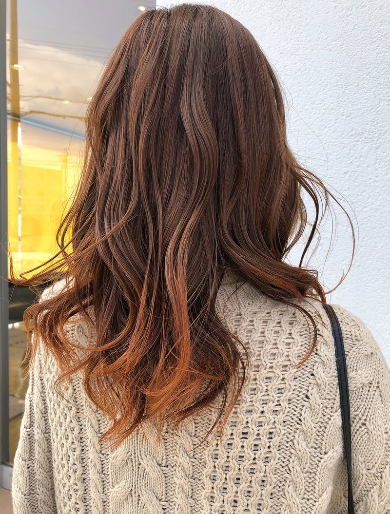 オレンジブラウン ブリーチいらずの暗めカラーでこってり可愛いを作る ホットペッパービューティーマガジン