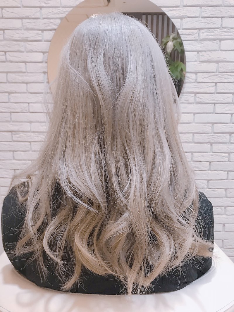 憧れのブロンドヘア特集 旬のハイトーンで新しい自分を見つけてみない ホットペッパービューティーマガジン 憧れのブロンドヘア特集 旬のハイトーンで新しい自分を見つけてみない ホットペッパービューティーマガジン