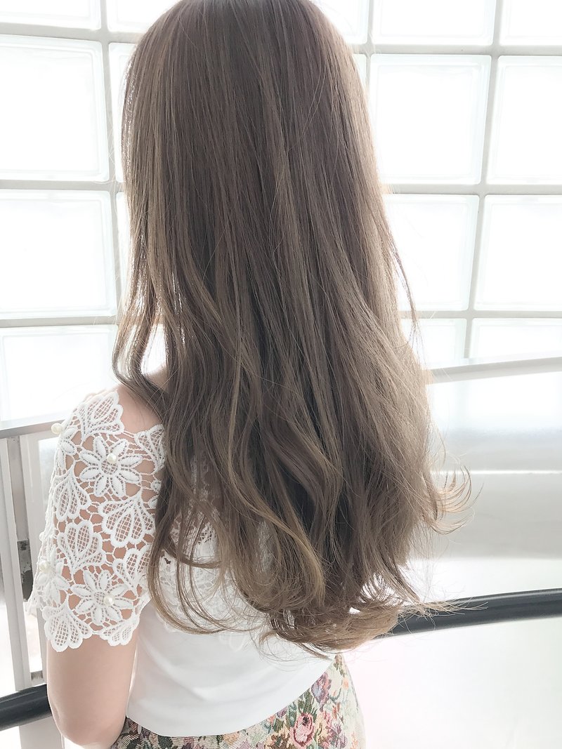 今っぽヘアはシアーベージュで決まり 透明感がgetできちゃうおすすめカラー ホットペッパービューティーマガジン 今っぽヘアはシアーベージュで決まり 透明感がgetできちゃうおすすめカラー ホットペッパービューティーマガジン