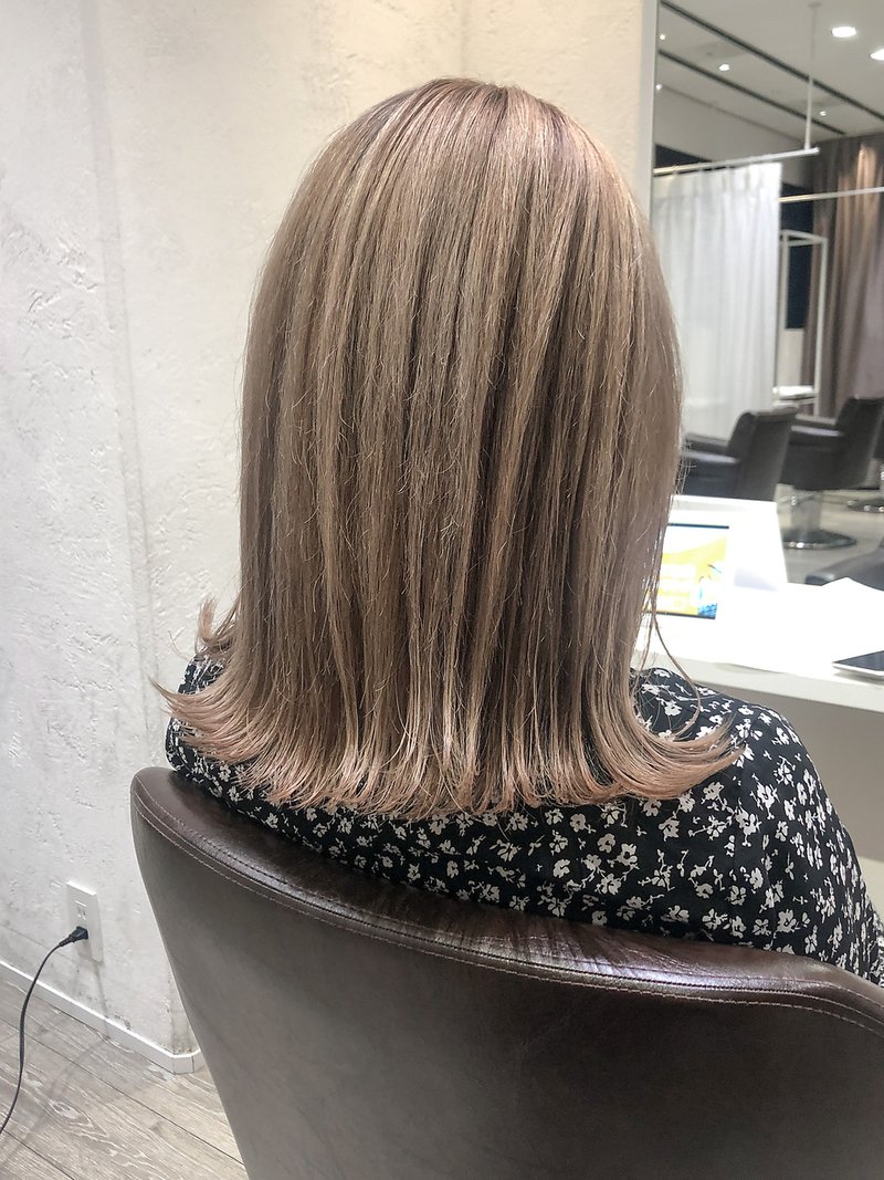 今っぽヘアはシアーベージュで決まり 透明感がgetできちゃうおすすめカラー ホットペッパービューティーマガジン 今っぽヘアはシアーベージュで決まり 透明感がgetできちゃうおすすめカラー ホットペッパービューティーマガジン
