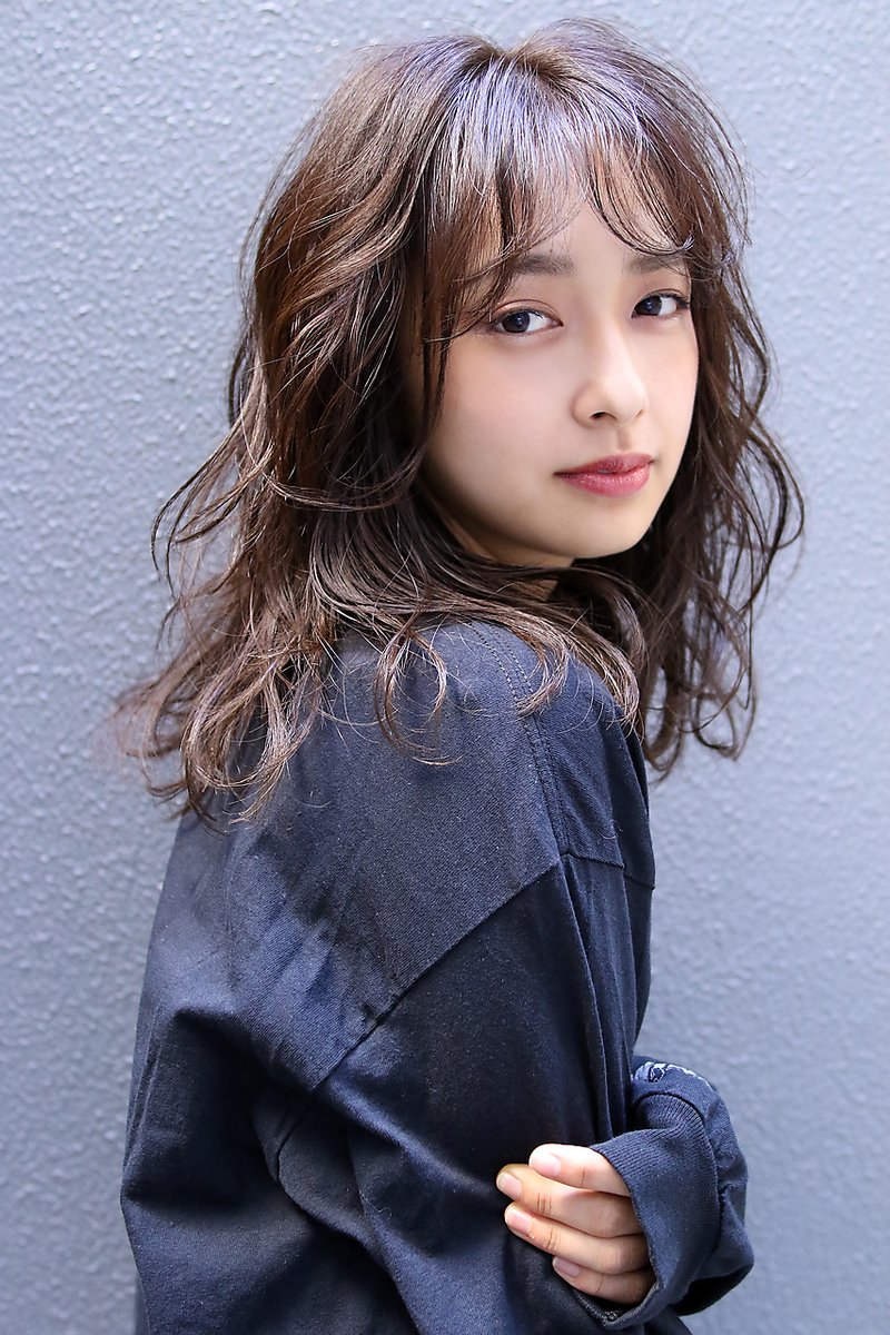 ミディアムヘアスタイル 21年完全版 ヒロイン力を高める髪型を真似しちゃお ホットペッパービューティーマガジン ミディアムヘアスタイル 21年完全版 ヒロイン力を高める髪型を真似しちゃお ホットペッパービューティーマガジン