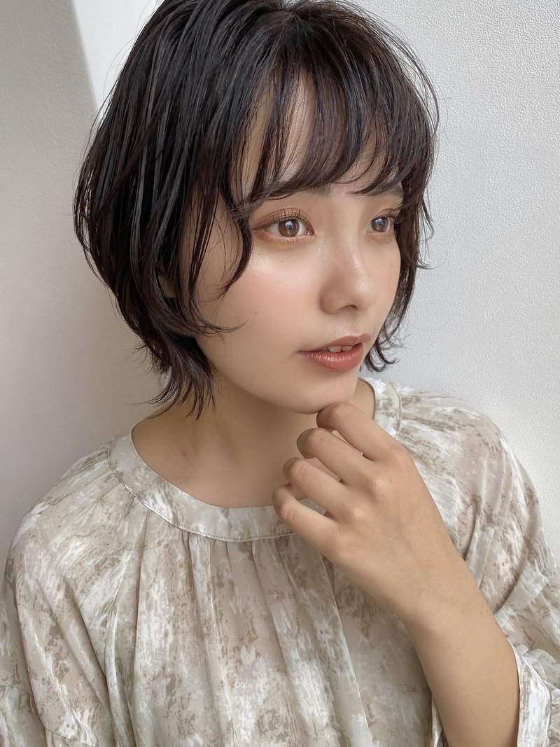 小顔も後ろ美人見えも叶うレイヤーカット 振り向かせたいモテフェミニンスタイル大特集 ホットペッパービューティーマガジン 小顔も後ろ美人見えも叶うレイヤーカット 振り向かせたいモテフェミニンスタイル大特集 ホットペッパービューティーマガジン