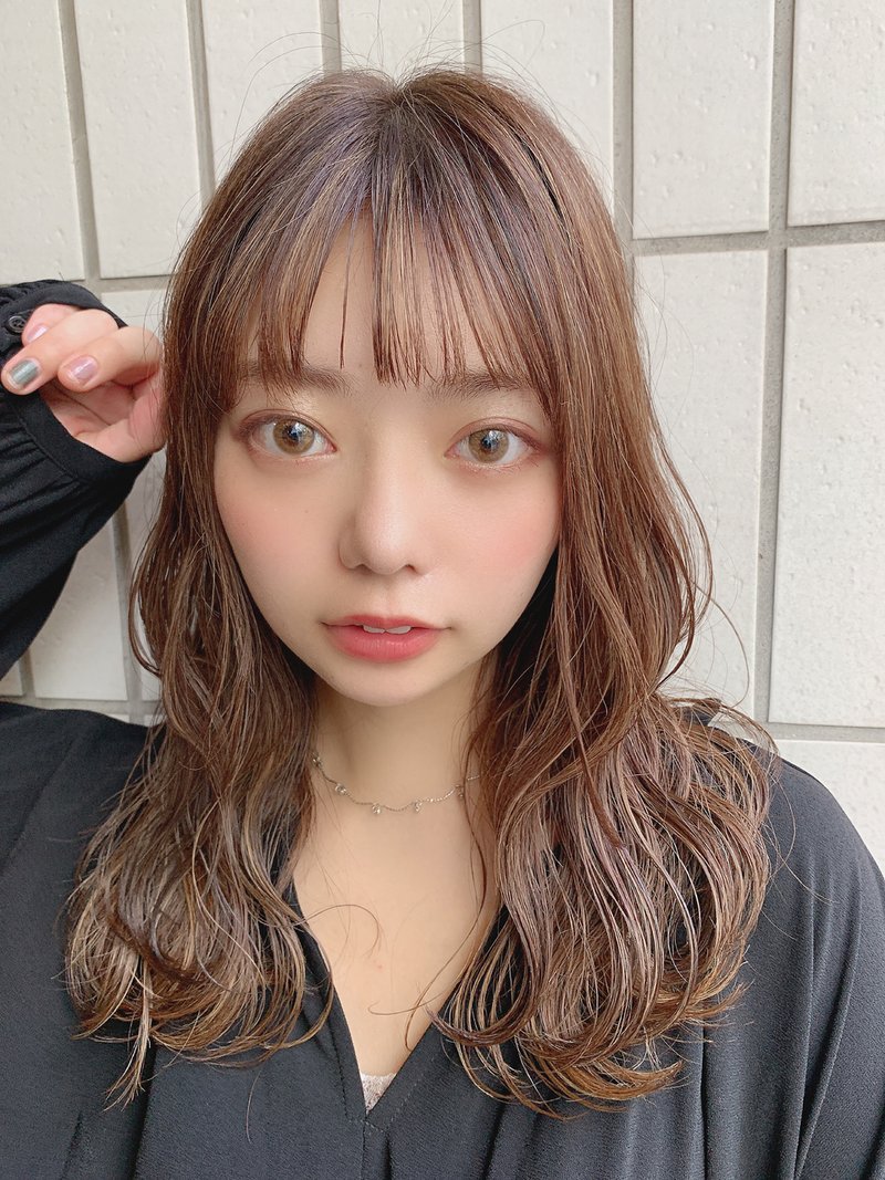 ヨシンモリでつくる女神ヘア 韓国風巻き髪 の取り入れ方 おすすめスタイル ホットペッパービューティーマガジン