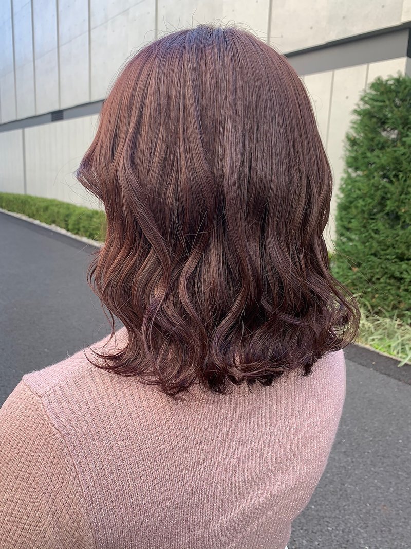 上品な甘さにクラっ ピンクブラウンの明るめ暗め レングス別ヘアカタ集 ホットペッパービューティーマガジン