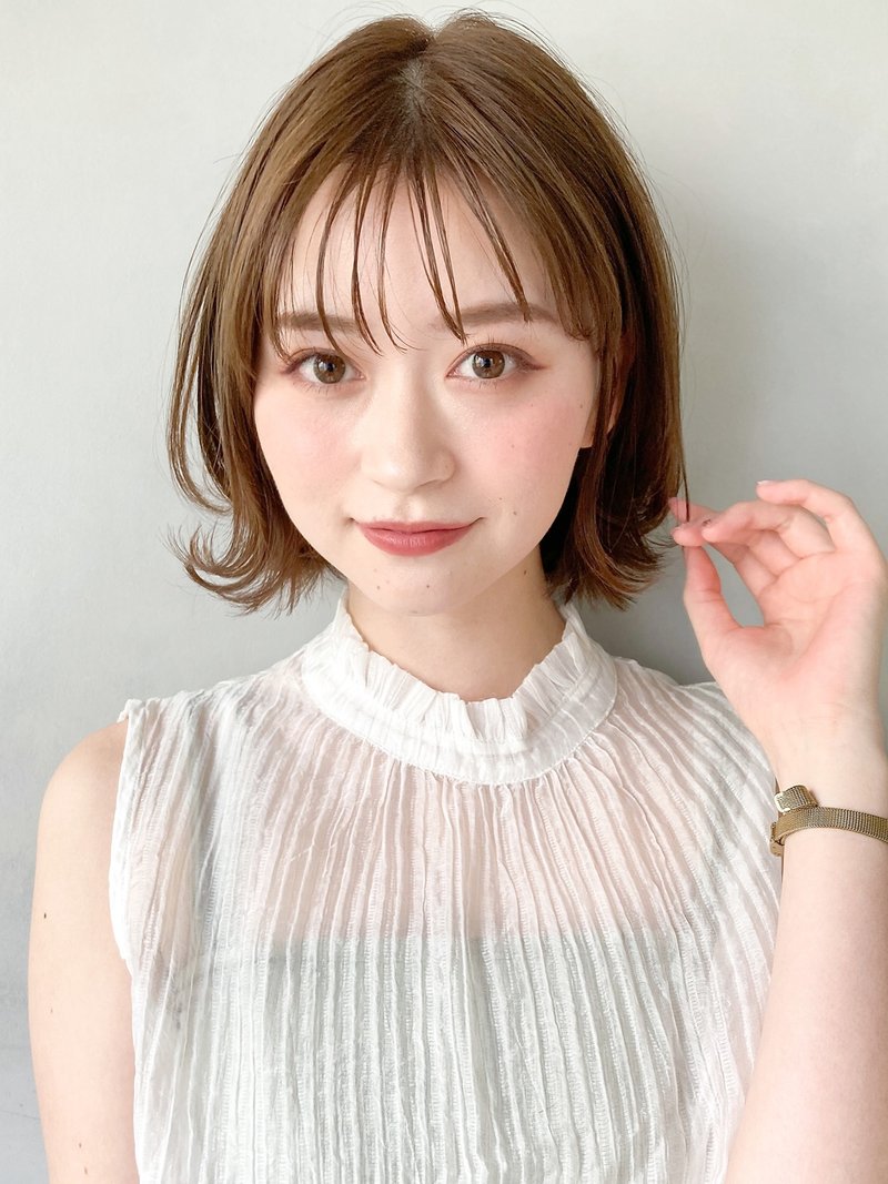 大人かわいいくびれボブ♪薄めバング・ココアブラウン・小顔