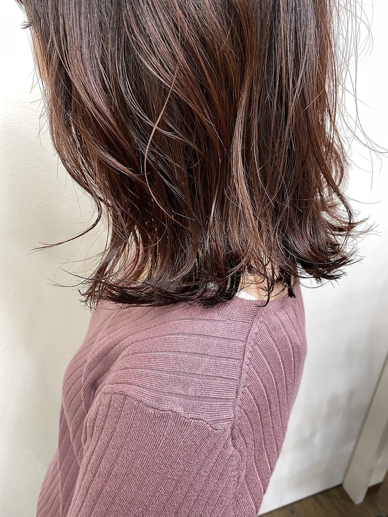 21年注目の 暗め髪色 をパーソナルカラー別にご紹介 あなたに似合う暗髪は ホットペッパービューティーマガジン