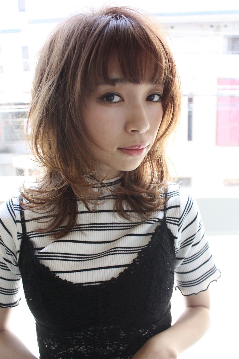 くせ毛を活かした髪型集 コンプレックス解消で雨の日を笑顔で過ごそう ホットペッパービューティーマガジン