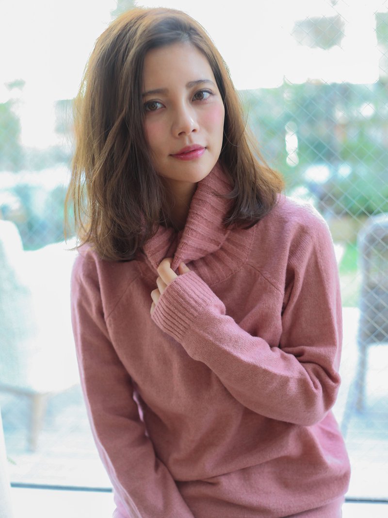 ナチュラル美人銀座大人可愛い小顔かきあげバングミディボブ