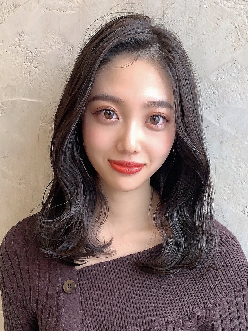 新宿【大沢かおり】ふんわりかきあげ前髪大人モテウェーブ巻き