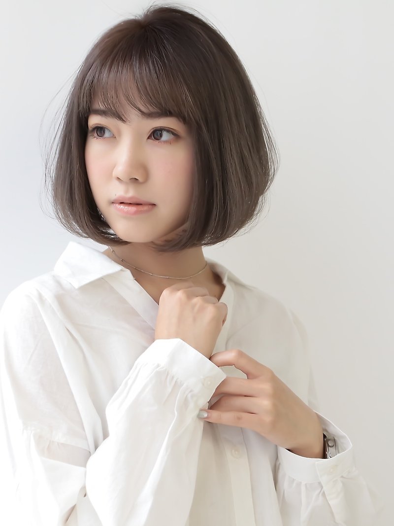 面長さんにも似合わせ 前下がりボブ でかわいくなれるポイントは ホットペッパービューティーマガジン 面長さんにも似合わせ 前下がりボブ でかわいくなれるポイントは ホットペッパービューティーマガジン