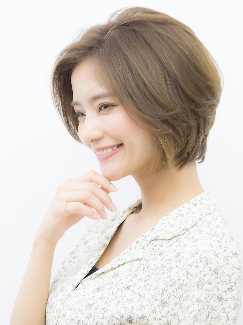 面長さんにも似合わせ 前下がりボブ でかわいくなれるポイントは ホットペッパービューティーマガジン 面長さんにも似合わせ 前下がりボブ でかわいくなれるポイントは ホットペッパービューティーマガジン