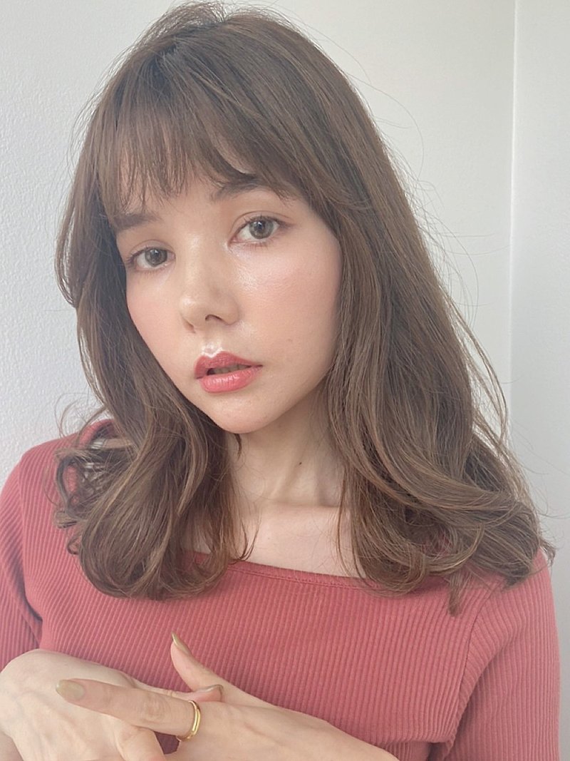 21最新 面長さんに似合う髪型って 顔型を活かしたおすすめヘアスタイル ホットペッパービューティーマガジン