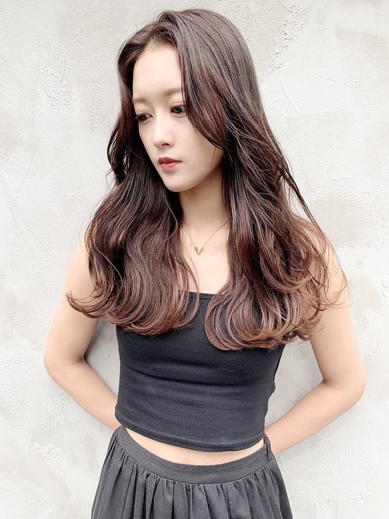ショート ロングまで 韓国女優風 セクシーかきあげ前髪スタイルの作り方 ホットペッパービューティーマガジン ショート ロングまで 韓国女優風 セクシーかきあげ前髪スタイルの作り方 ホットペッパービューティーマガジン