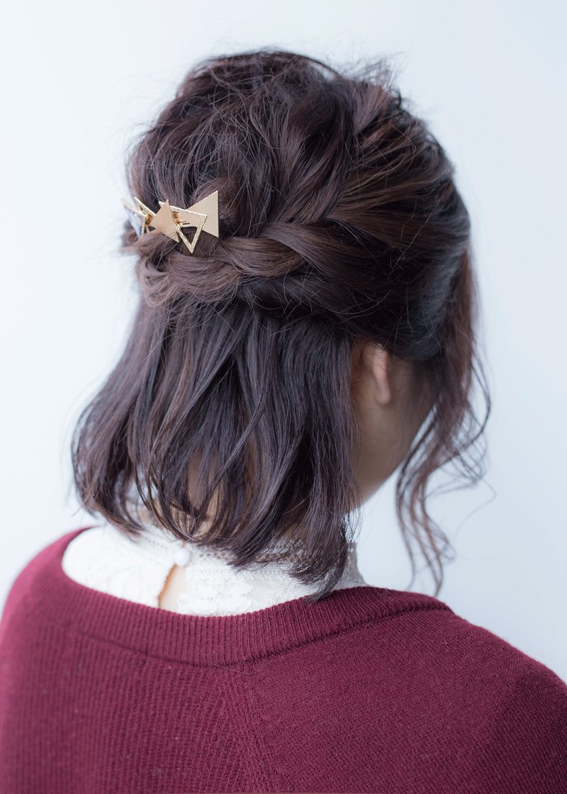 三つ編み ハーフアップ でモテ女子に変身 愛されヘアアレンジのやり方 ホットペッパービューティーマガジン 三つ編み ハーフアップ でモテ女子に変身 愛されヘアアレンジのやり方 ホットペッパービューティーマガジン