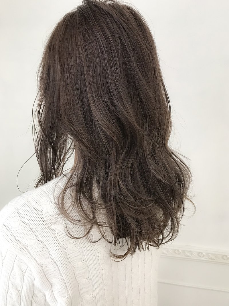 21年を チョコレート色で先取りする 甘さと艶感たっぷりなヘアカラーを解剖 ホットペッパービューティーマガジン