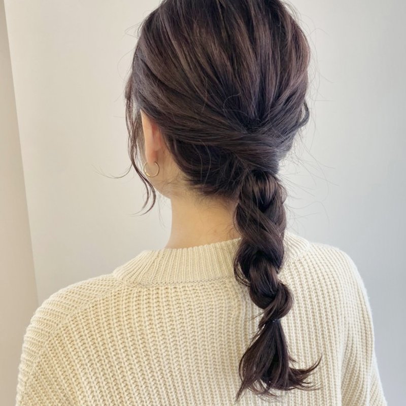 ロングヘアを春っぽにアップデート 21年トレンドカラーやヘアアレンジも ホットペッパービューティーマガジン