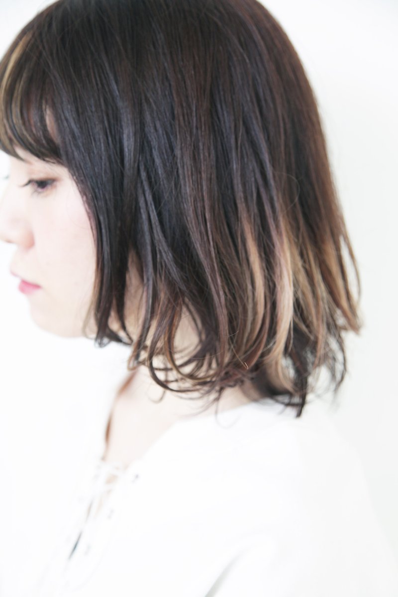 黒髪ボブ × インナーカラー (2) 【Baco.】
