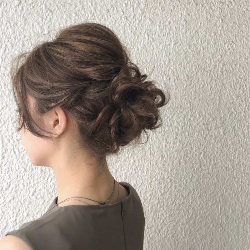 卒業式の髪型カタログ21 袴 スーツのハレの日ヘアアレンジ特集 ホットペッパービューティーマガジン 卒業式の髪型カタログ21 袴 スーツのハレの日ヘアアレンジ特集 ホットペッパービューティーマガジン