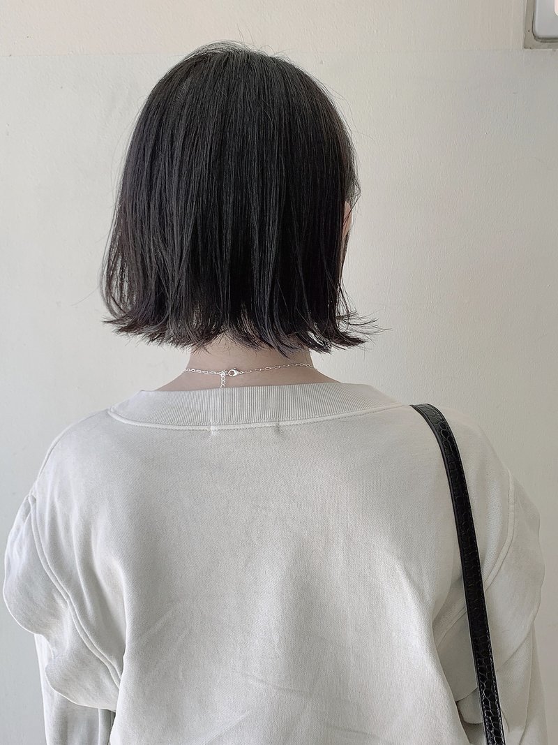 アッシュグリーンってどんな髪色 明るさ レングス別にヘアスタイルをご紹介 おすすめアレンジも ホットペッパービューティーマガジン アッシュグリーンってどんな髪色 明るさ レングス別にヘアスタイルをご紹介 おすすめアレンジも ホットペッパービューティーマガジン