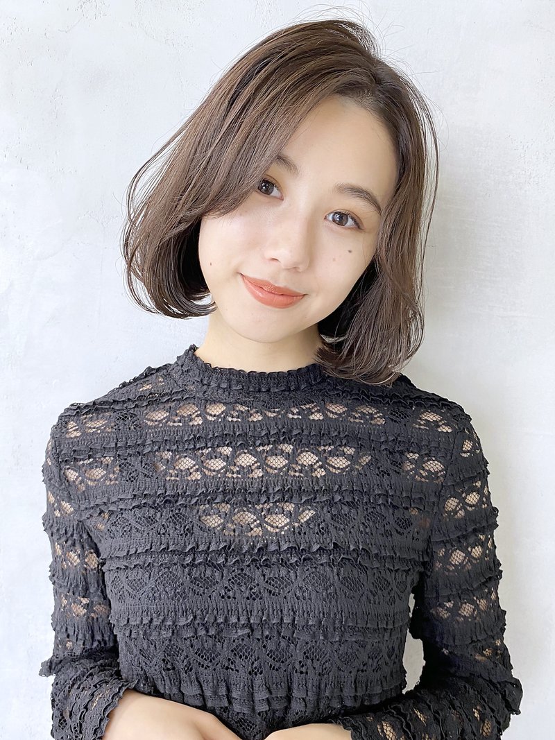 内巻き大人ボブ_ボブルフクールショートピンクベージュ_58177