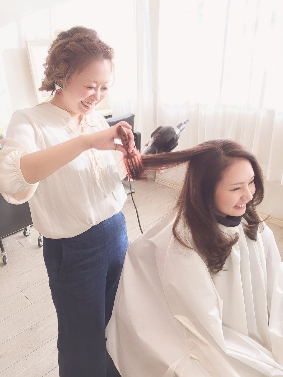 髪のボリューム 出したい 抑えたい ぺたんこ髪 もっさりヘアの原因を知って理想のヘアに ホットペッパービューティーマガジン 髪のボリューム 出したい 抑えたい ぺたんこ髪 もっさりヘアの原因を知って理想のヘアに ホットペッパービューティーマガジン