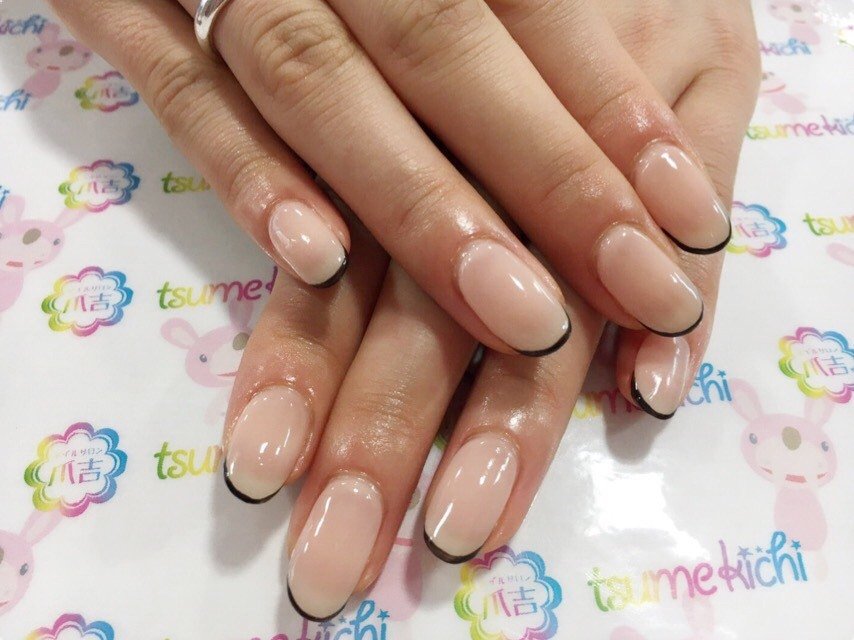 17年流行ネイル これだけは押さえたい旬のネイルデザイン4パターンをチェック ホットペッパービューティーマガジン