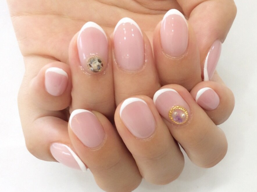 17年流行ネイル これだけは押さえたい旬のネイルデザイン4パターンをチェック ホットペッパービューティーマガジン