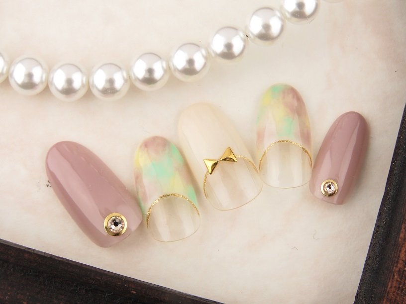 淡くかわいいタイダイネイル うっとり見惚れるフェミニンな指先に ホットペッパービューティーマガジン 淡くかわいいタイダイネイル うっとり見惚れるフェミニンな指先に ホットペッパービューティーマガジン