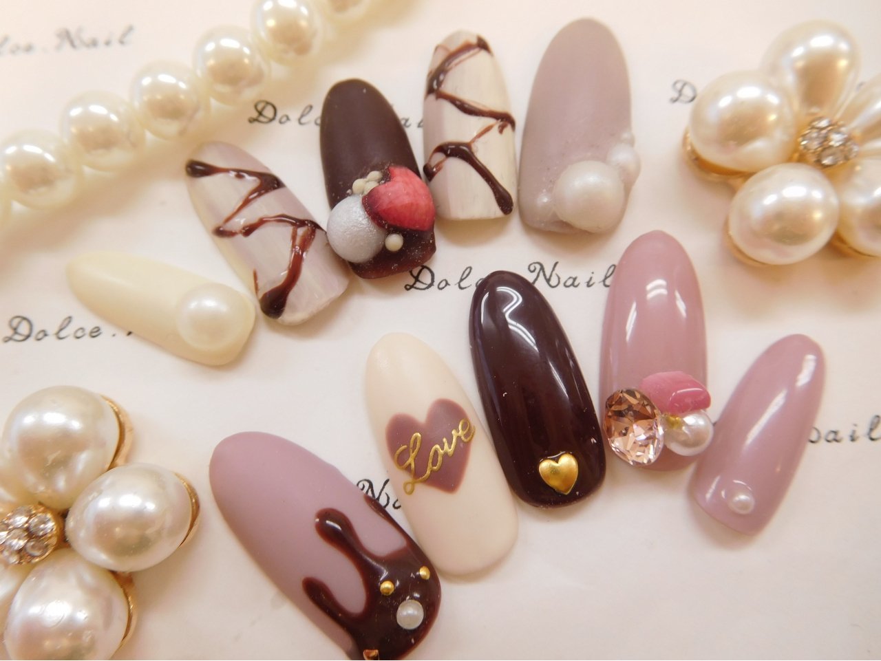 本物みたいなチョコネイル 思わず食べたくなっちゃうあま い指先を手に入れて ホットペッパービューティーマガジン 本物みたいなチョコネイル 思わず食べたくなっちゃうあま い指先を手に入れて ホットペッパービューティーマガジン