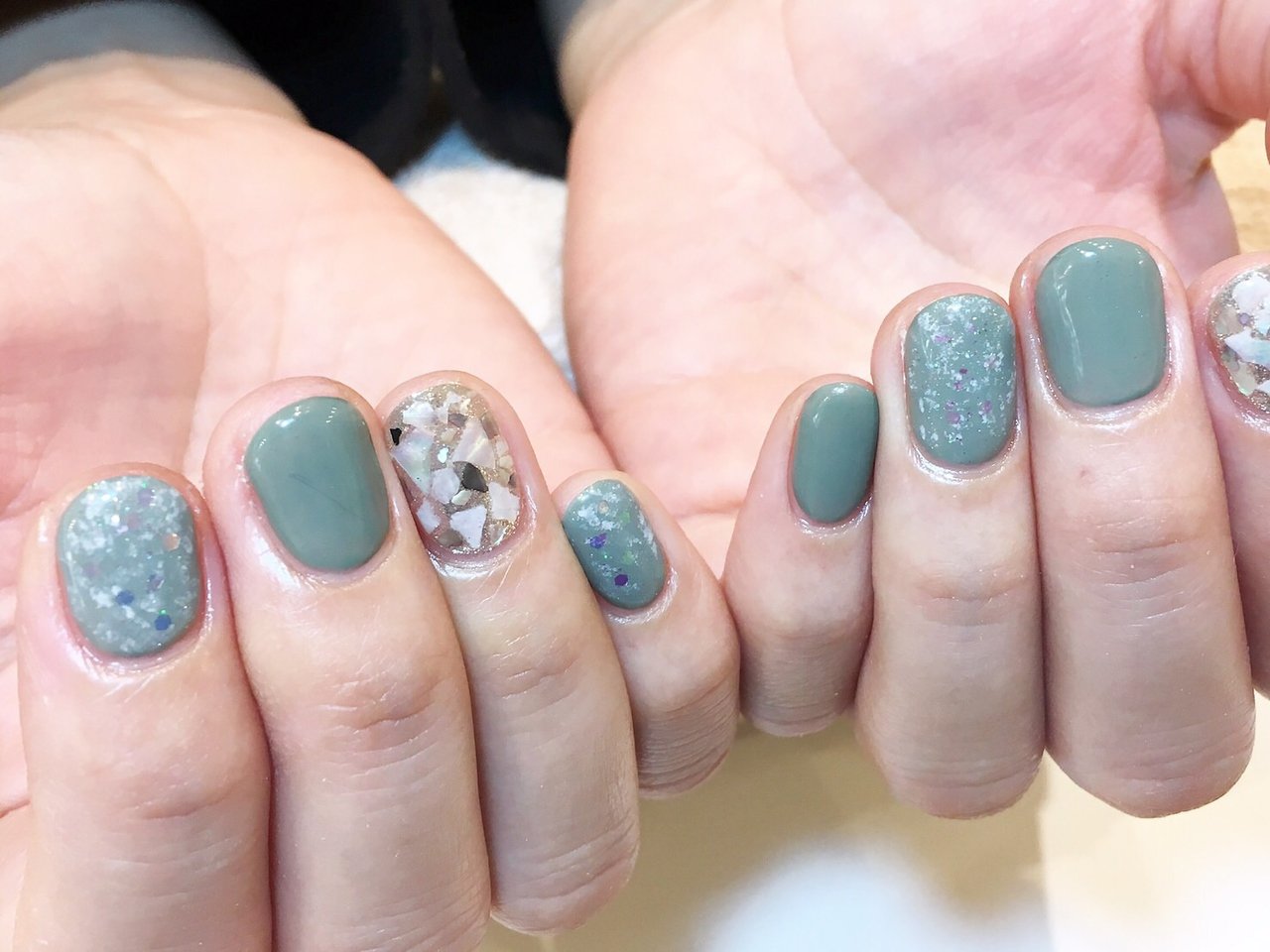 21秋ネイル おしゃれが度upするトレンドデザインを大公開 ホットペッパービューティーマガジン