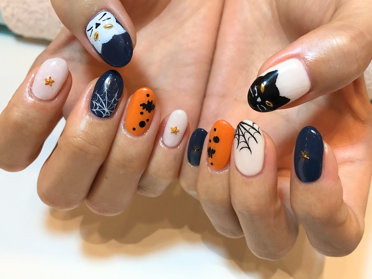 18年ハロウィンネイルの決定版 おしゃれで可愛いデザイン選 ホットペッパービューティーマガジン 18年ハロウィンネイルの決定版 おしゃれで可愛いデザイン選 ホットペッパービューティーマガジン