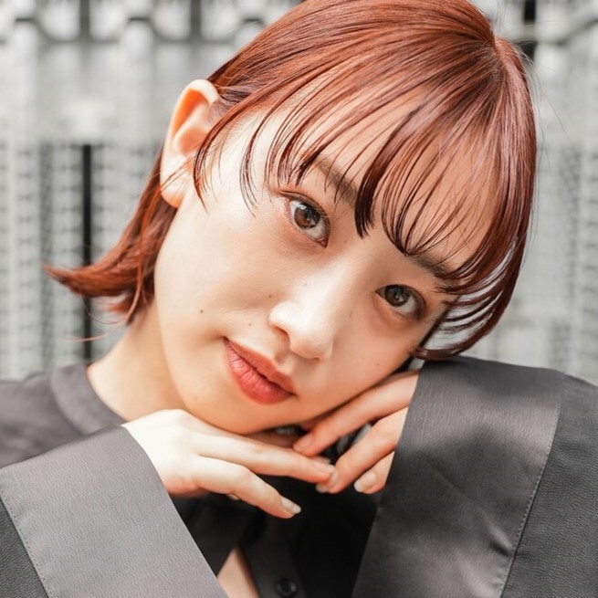 イエベ秋に似合う髪色は?2025年版オータム向け明るめ暗めヘアカラーガイドのサムネイル画像