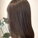 オリーブブラウンってどんな髪色?ブリーチの必要性と暗め明るめのカラー見本集