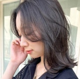 ダークグレージュってどんな髪色？暗めグレージュのブリーチや色落ちを解説