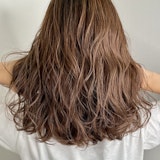 ショコラベージュってどんな髪色?色味の特徴から似合う人、明るさ別見本集まで