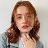 オレンジブラウンってどんな髪色?似合うタイプや明るめ暗め別スタイル見本集