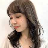 ココアベージュってどんな髪色？スタイル別色見本でみる色味の魅力とは